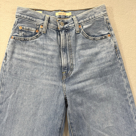 Levis Premium Jeans Women 26 Ribcage Wide Leg High Rise Light Wash 100% Cotton - Picture 2 of 13
